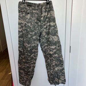 Military-style camouflage cargo pants